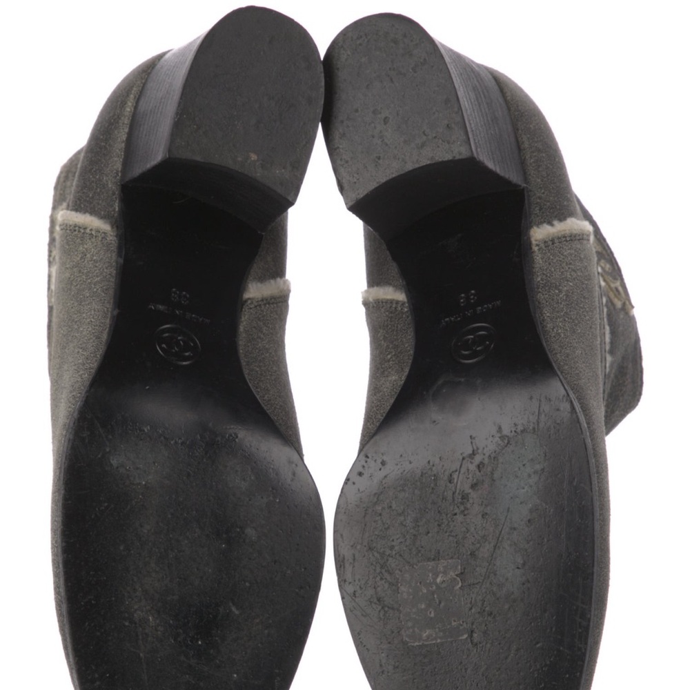 Chanel Interlocking CC Logo Suede Boots - Picture 5 of 11